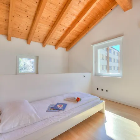 Franklin House - Happy Apartment